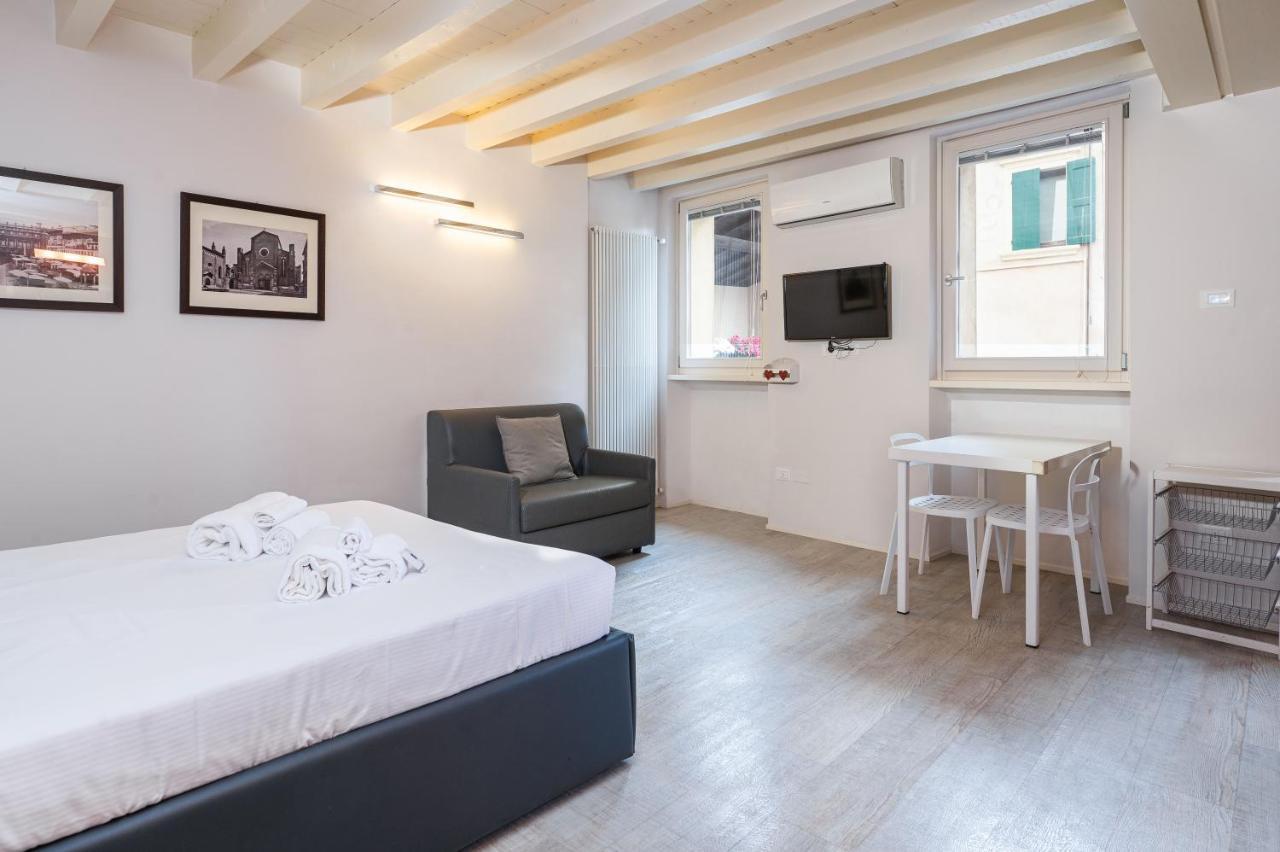 Vicolo Zini Apartments Vérone Extérieur photo